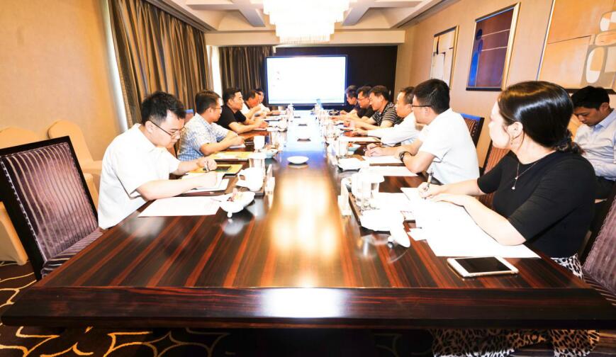 Á¢¼´²©¼¯ÍÅÓëÖйúÂÃÓμ¯ÍÅÎ÷ÄÏÇøÓò×ܲ¿½»Á÷×ù̸