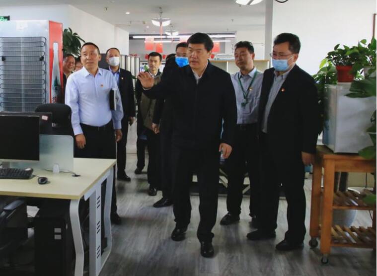 ÂÞÇ¿¸±Ê¡³¤µ÷ÑÐËÄ´¨ÇàÂÃ