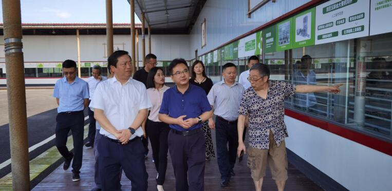 �������������פ�����ɲ��ֻ�