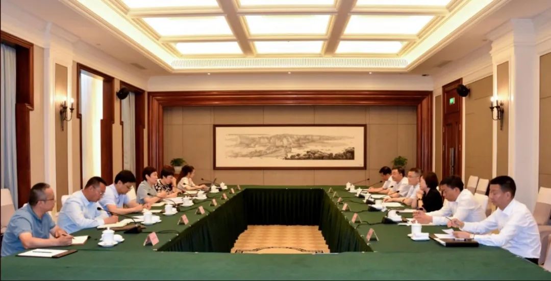 �ຣʡ����ί�򵼵���ţ���ݵ��н���