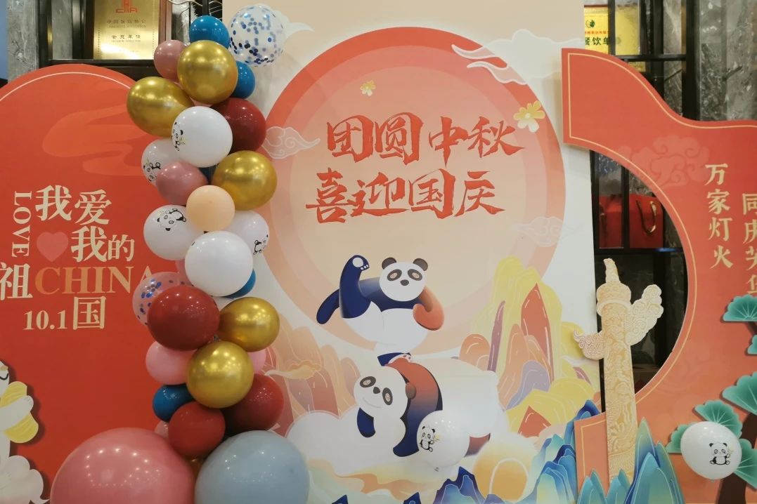 ��ǧ���������ʷ׳ʣ�ʡ���������������������οͽӴ�������ߣ�