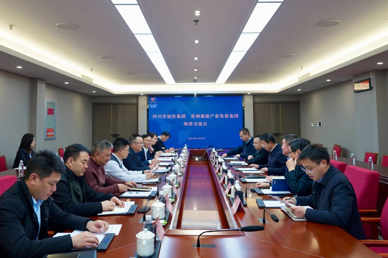 �Ĵ���������������ü��ſ�չ��̸����