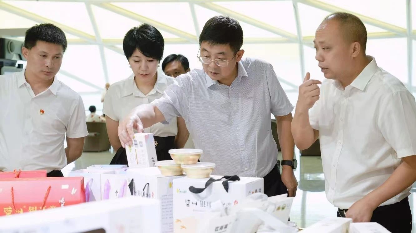 �������� �����ˡ���ʡ���������ŷ��������е��԰����ͨ��ʵ��������