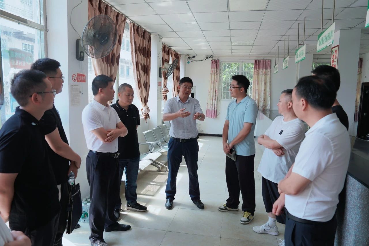 ���������ϳ��м�������������ͨ���ص��ж������������е��԰������